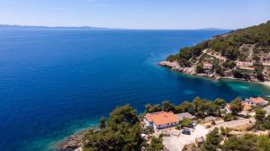 Seaside secluded apartments Cove Torac, Hvar - 575 - 2hvězdičkové hotely ve městě Gdinj