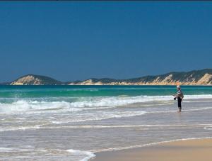 Rainbow Beach Dream Newly Renovated Stylish One Bedroom Apartment