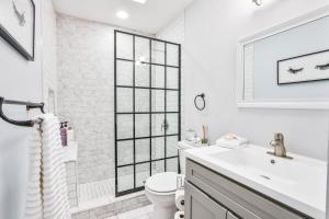 Beautiful Mount Pocono Chalet with Hot Tub!!