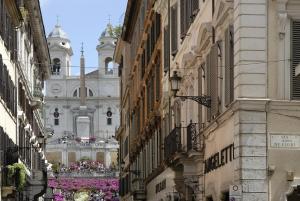 Via Mario De' Fiori 28, Rome, 00187, Italy.