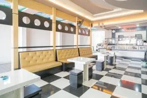 RedDoorz Plus @ Jalan Pemuda Timur Bojonegoro - Jembel