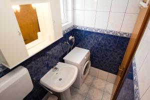 Apartments by the sea Sucuraj, Hvar - 566