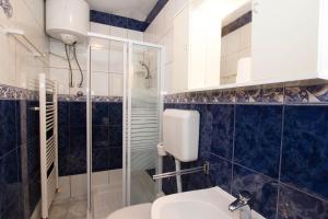 Apartments by the sea Sucuraj, Hvar - 566