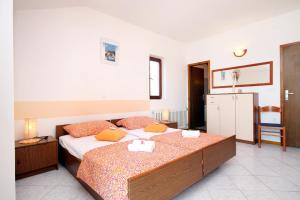 Apartments by the sea Hvar - 591