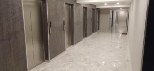 18th & 16h Floor Secure Luxury Condos With Pool & Fitness Included In Price
