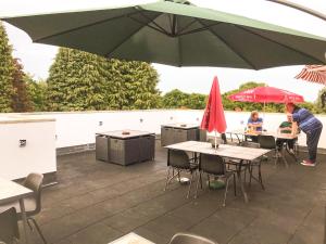 Deers Leap Sleeps 2 with Garden