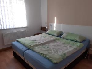 Ferienwohnung - August-Bebel-Str. 19