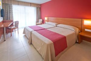 Twin Room room in Hotel Montemar Maritim