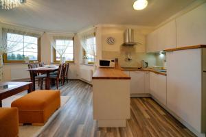 Nowoczesne Apartamenty Sun Seasons 24 w Karpaczu z Parkingiem by Noclegi Renters