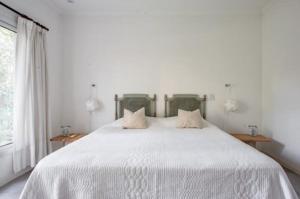 Divina casa con parque y Piscina climatizada en mini barrio cerrado