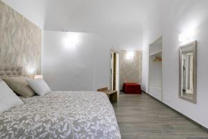 Vittorio Emanuele Charming Central Flats