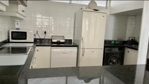 34 Kyalanga Beachfront Apartment