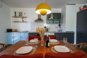 Maisons de vacances The Azalea beautiful quiet apartment for 4 people! : photos des chambres