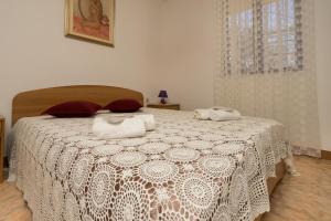 Apartments with a parking space Stinjan, Pula - 2279