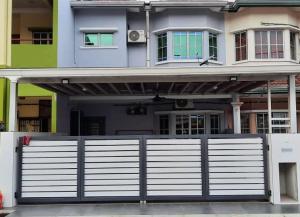 HOMESTAY DR. Z (MUSLIM HOMESTAY)