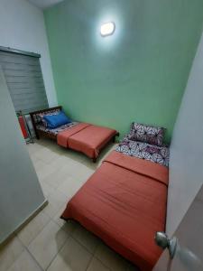HOMESTAY DR. Z (MUSLIM HOMESTAY)