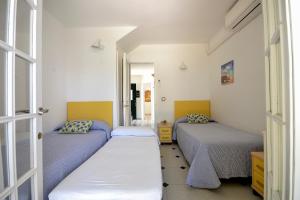 Apartamentos Las Brisas I & II