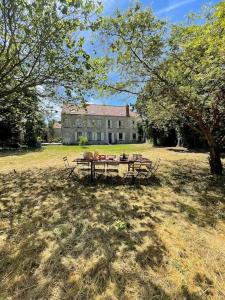 Maisons de vacances Grande ferme a 50min de Paris : Maison 7 Chambres