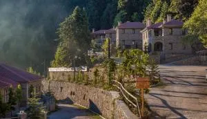 Montanema Handmade Village - Pevkófiton