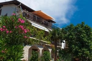 Apartments with a parking space Jadranovo, Crikvenica - 2377 