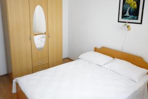 Apartments with parking space Rabac, Labin - 2340