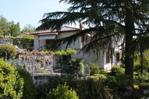 Apartments with a parking space Lovran, Opatija - 2303 