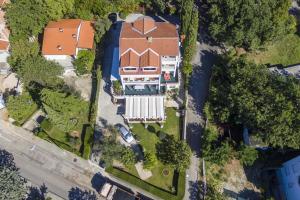 Apartments by the sea Selce, Crikvenica - 2356 