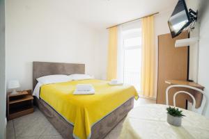 Studio with Balcony and Sea View room in Studio Selce 2364c