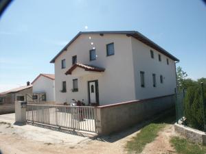 Apartments with a parking space Valbandon, Fazana - 2310