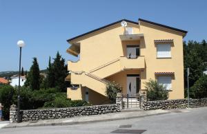 Apartments with a parking space Selce, Crikvenica - 2361 