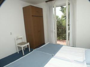 Apartments by the sea Selce, Crikvenica - 2372
