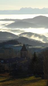 Maisons de vacances Gite de Chapeleche Les Chataigniers : Maison 3 Chambres