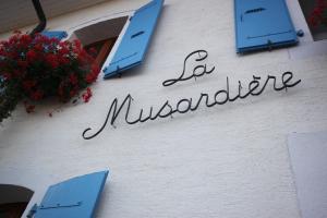 4 gwiazdkowy pensjonat Boutique hôtel, Guesthouse La Musardiere Essertines-sur-Rolle Szwajcaria