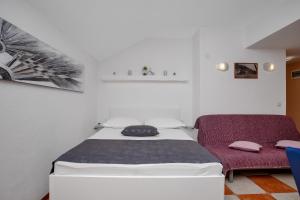 Studio with Balcony and Sea View room in Studio Drasnice 2581a