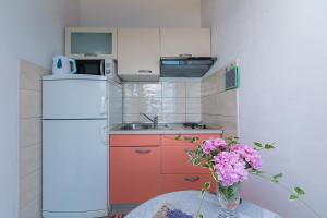 Apartments by the sea Podgora, Makarska - 2614