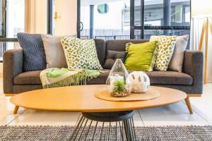 Luxe Bayview Oasis with Dream Waterfront Pool