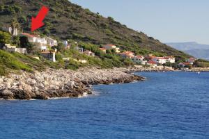 Apartments by the sea Milna, Vis - 2461