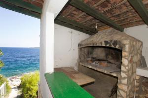 Apartment Milna 2461c