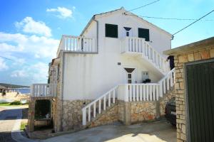 Apartments by the sea Rukavac, Vis - 2478