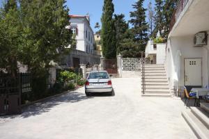 Apartments and rooms with parking space Mali Losinj (Losinj) - 2486