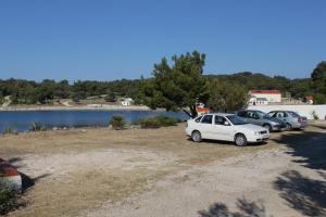 Apartments by the sea Mali Losinj (Losinj) - 2496