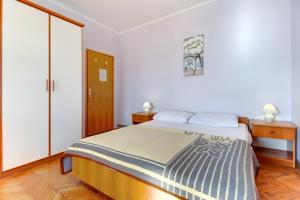 Studio room in Apartments and rooms with parking space Nerezine Losinj - 2506