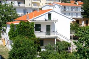 Apartments by the sea Baska Voda, Makarska - 2608 - 3hvězdičkové hotely ve městě Baška Voda