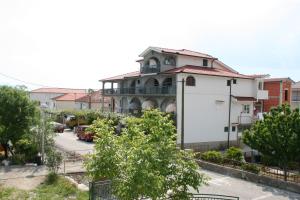 Apartments by the sea Zaostrog, Makarska - 2649 