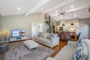 East Tempy House and Bungalow - Rosecrook