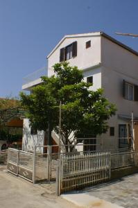 Apartments by the sea Podaca, Makarska - 2631