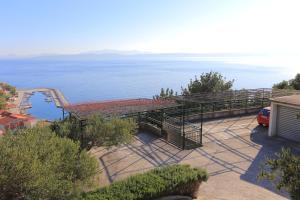 Apartments by the sea Podgora, Makarska - 2594