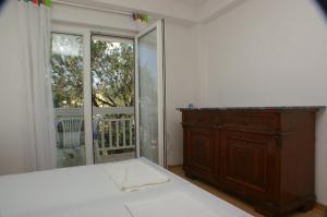 Apartments by the sea Podaca, Makarska - 2632