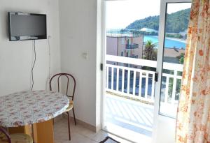 Apartments by the sea Podaca, Makarska - 2617