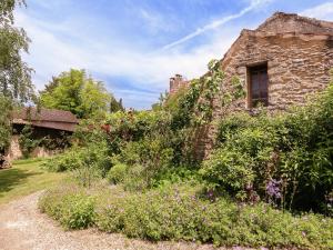 Maisons de vacances Family house in a fairytale hamlet with a beautiful swimming pool : photos des chambres
